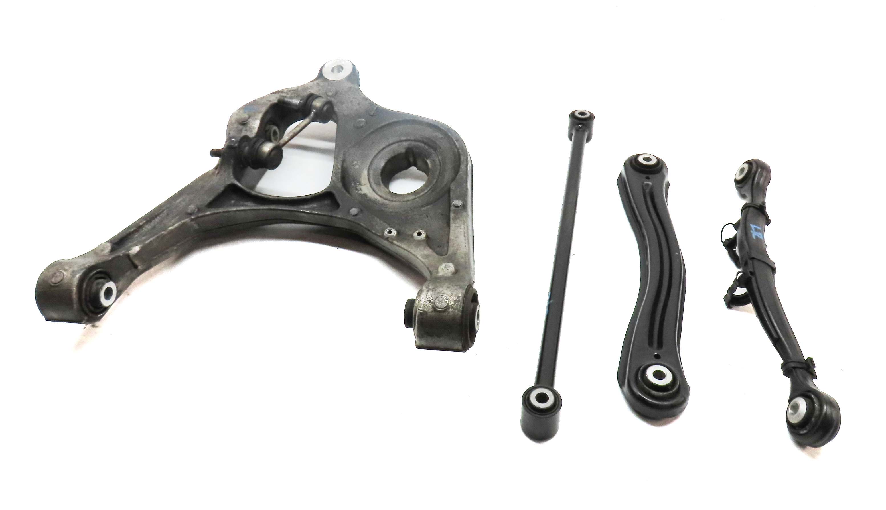 2012-2019 MERCEDES GL350 GL450 GL550 ML350 (W166 X166) LEFT REAR CONTROL ARM SET — exact item pictured